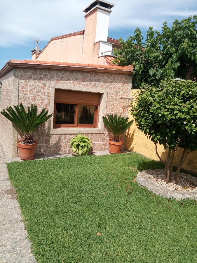 Casa Con Jardin En Primera Linea De Playa O Grove Buitenkant foto